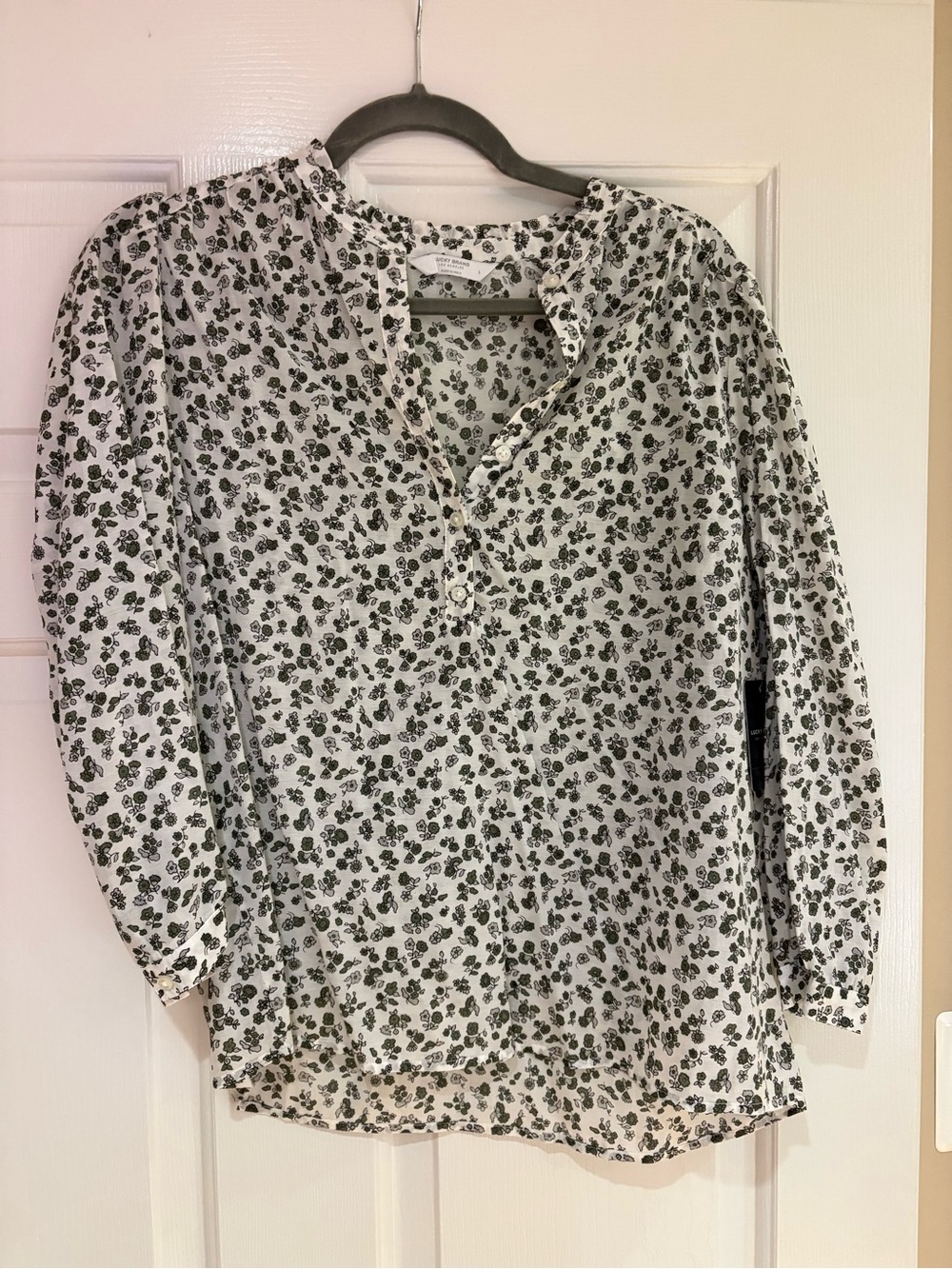 Lucky Brand Women’s floral boho blouse split neck button front long sleeve NWT